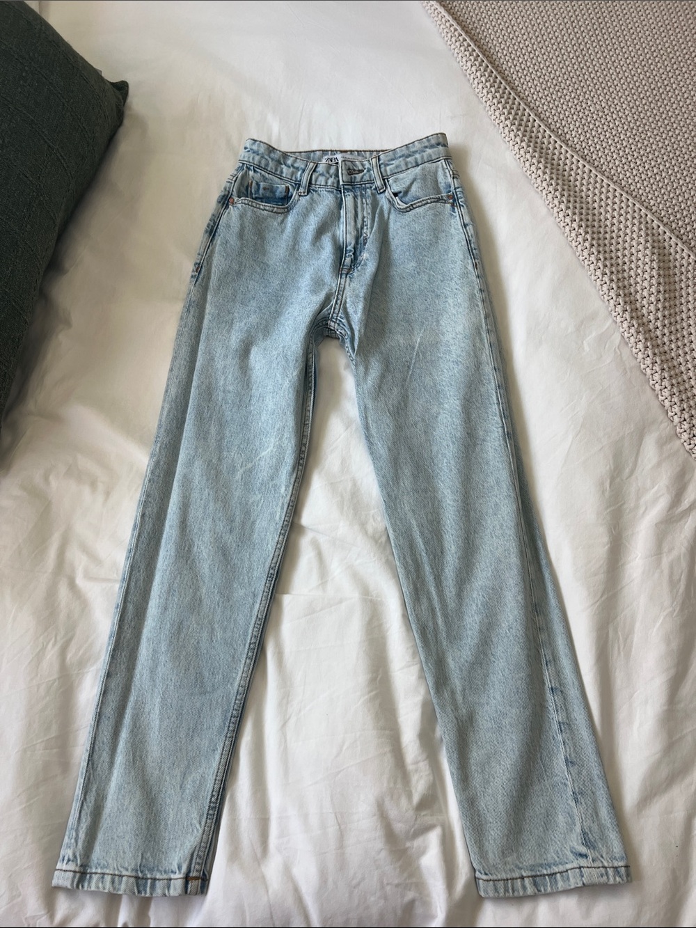 Zara Straight-Leg Jeans in Light Blue Wash